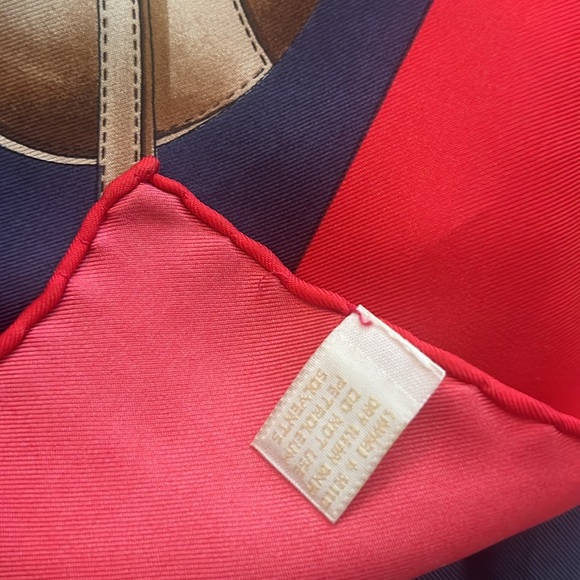 Gucci Red Silk Scarf with Iconic Horse 34”x34” - Picture 10 of 12